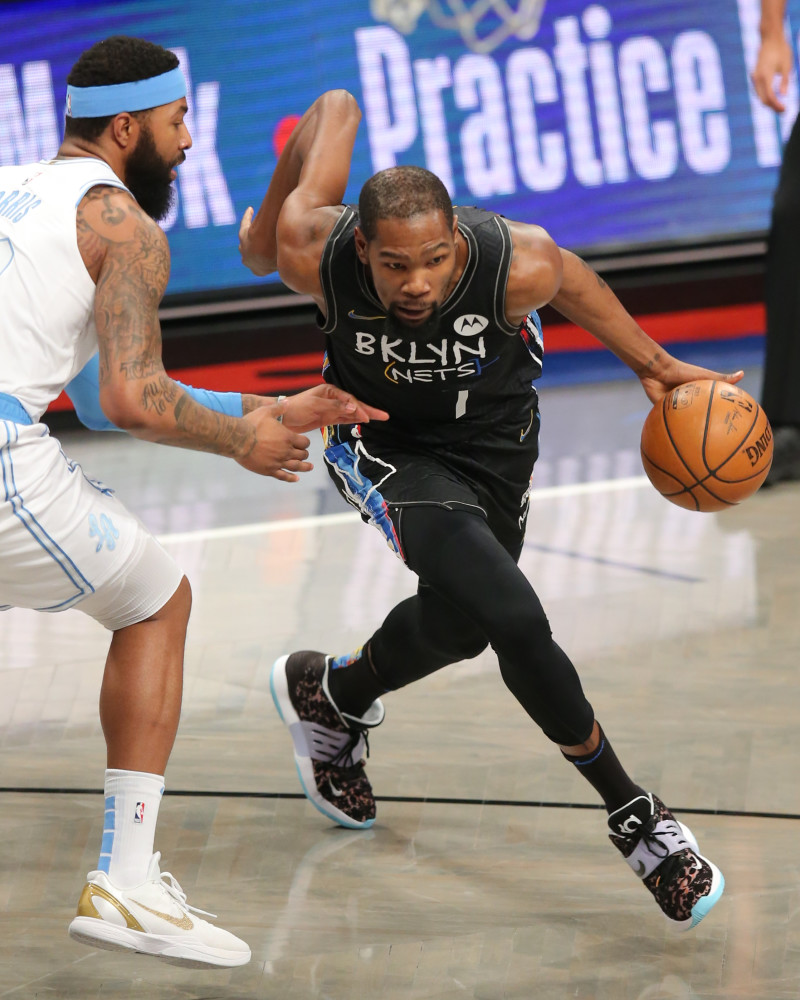 步行者爆冷湖人B队,波特完成帽子戏法 步行者爆冷湖人B队,波特完成帽子戏法