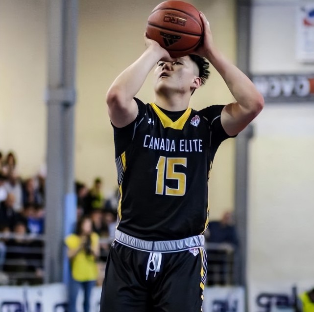 热火血洗南韩男篮,锡安一己之力扛起全队 热火血洗南韩男篮,锡安一己之力扛起全队