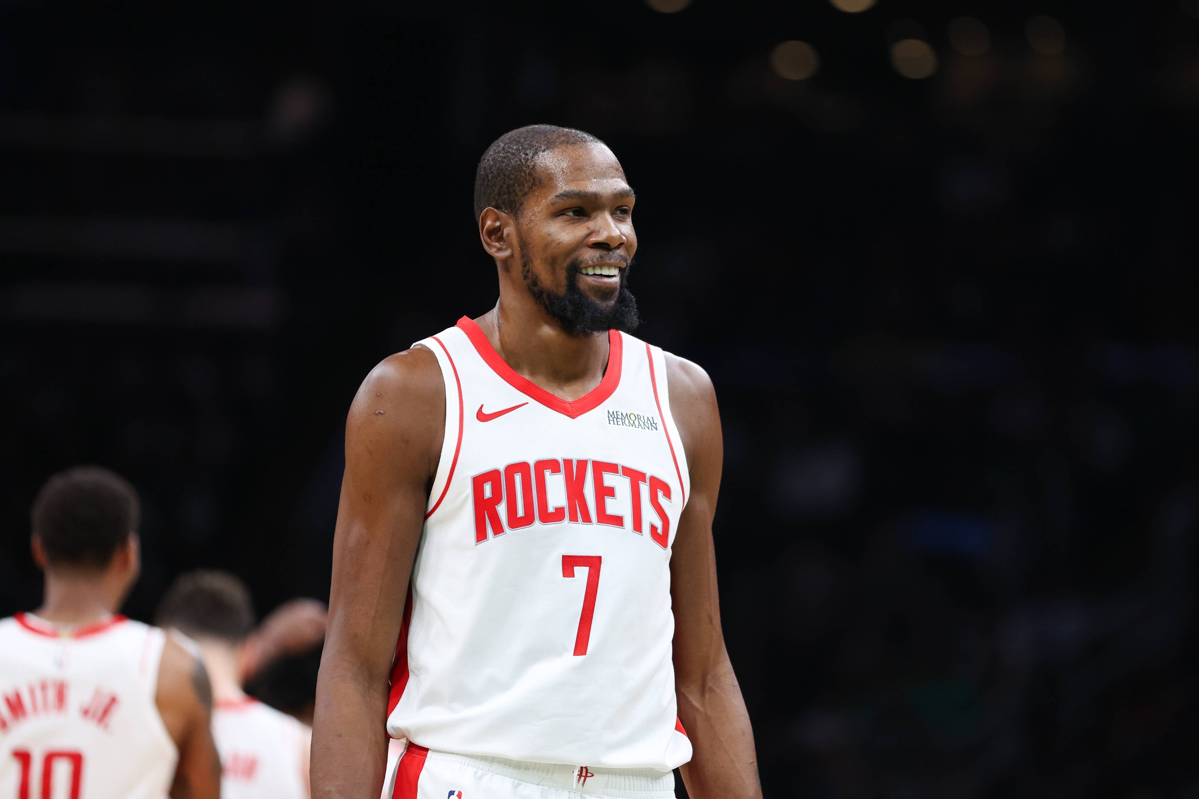 开云体育登录-火箭后卫连续三场砍下30+，领跑得分榜