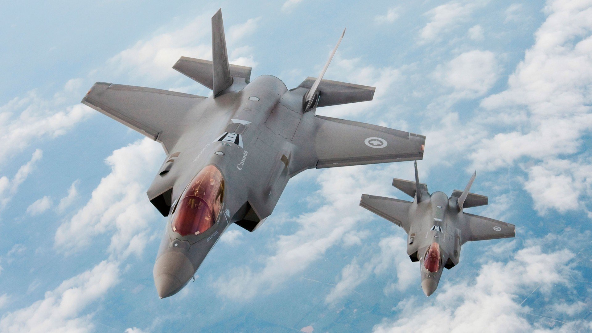 开云体育在线-丹麦风暴与西班牙常青树，足球世界里两种不同的横扫