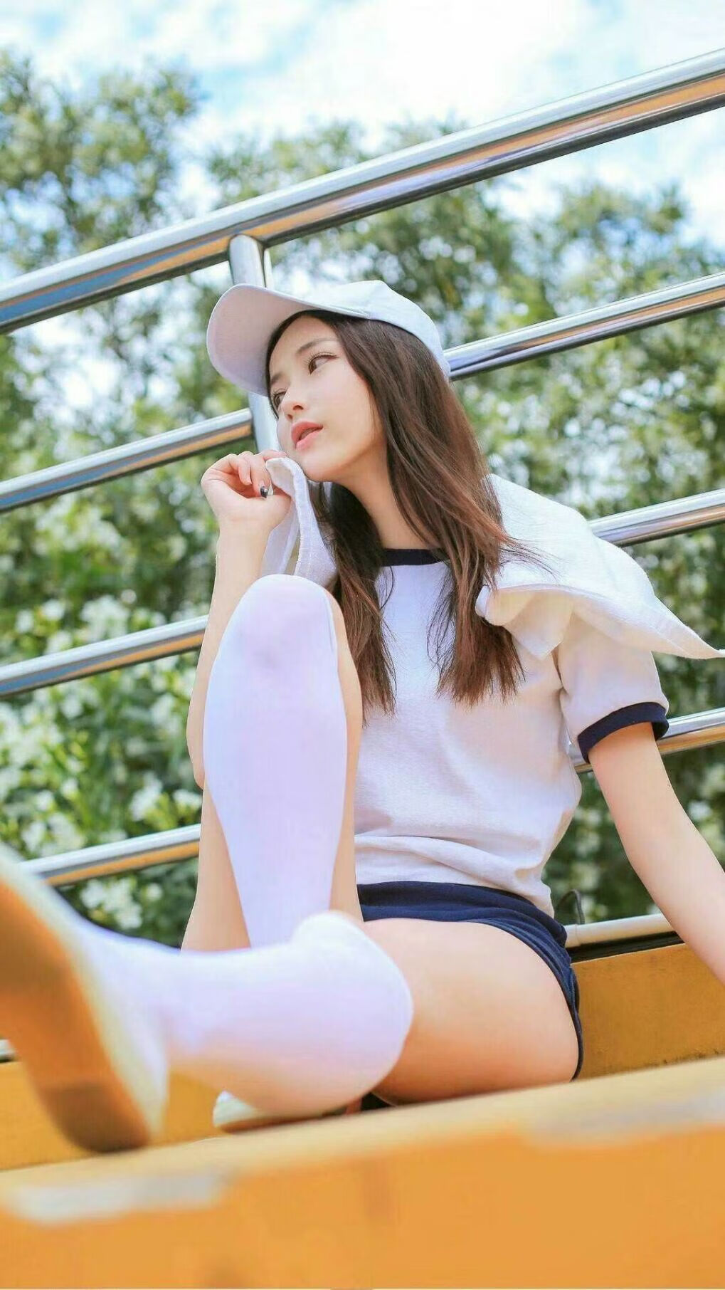 赛道上的冰与火，哈斯逆袭索伯，汉密尔顿再铸传奇