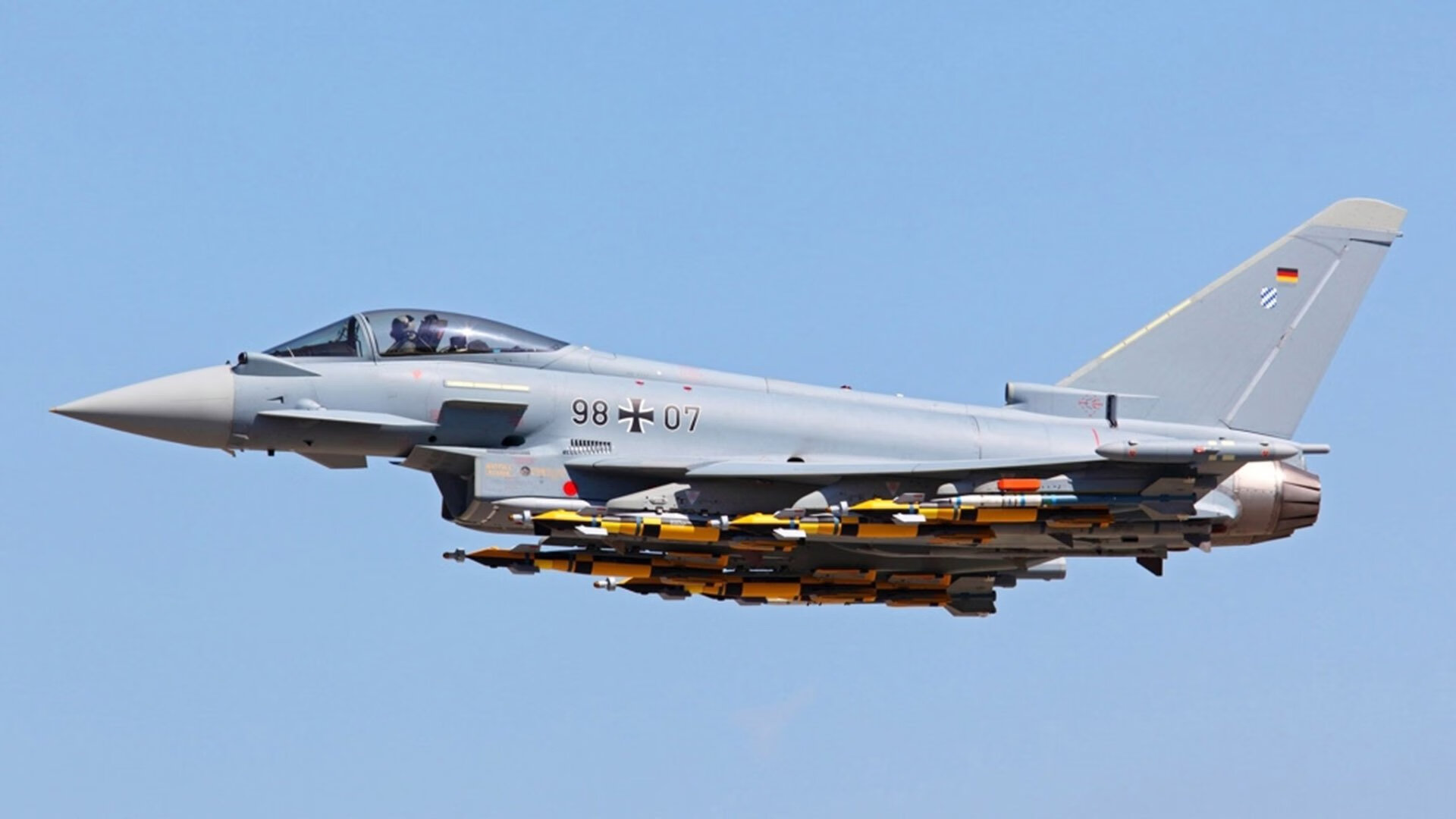 加克波闪耀破门，战术机器轰鸣！莱比锡红牛连续得分潮强势压制比利亚雷亚尔